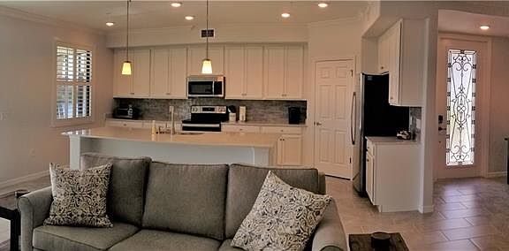 2nd image of 12051 Hawthorn Lake Dr #102