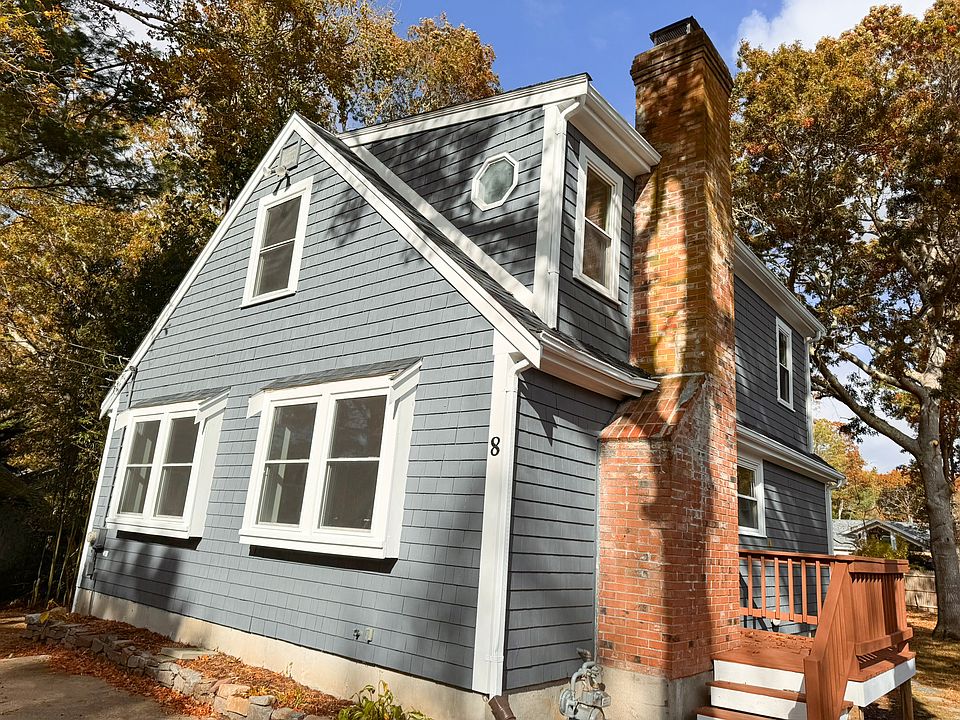1st image of 8 Veeder Dr