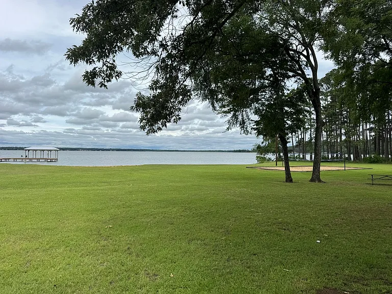 Water's Edge — Photo 30
