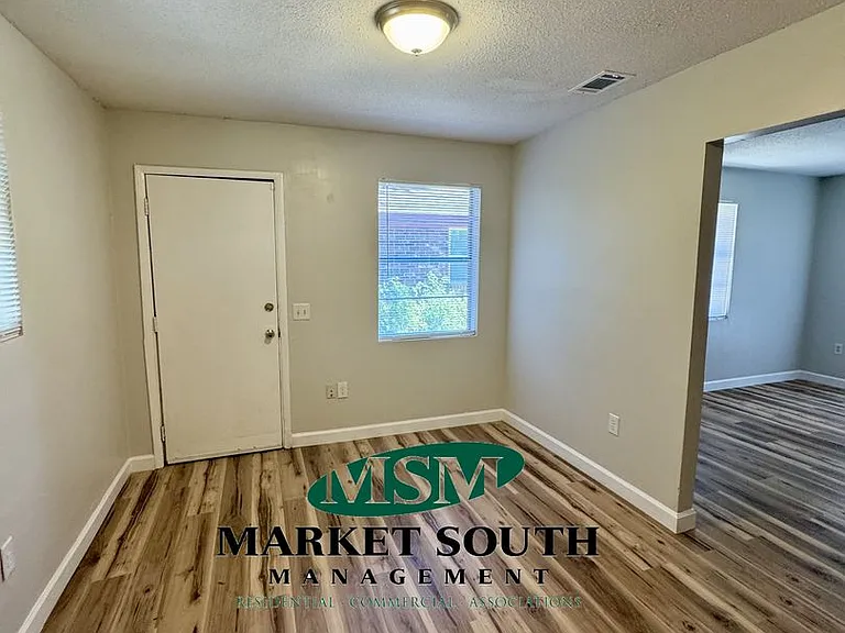 2138 Adams Ave — Photo 8