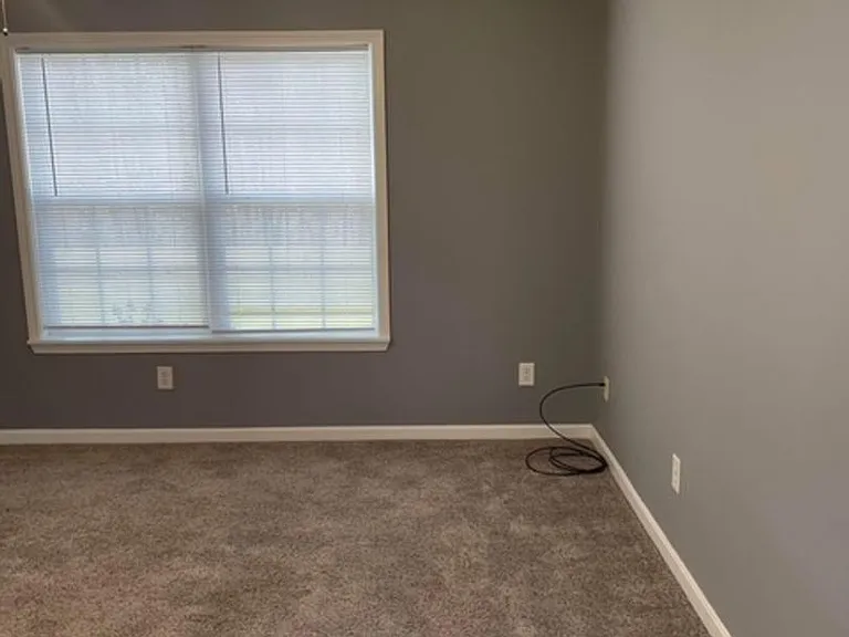 754 W Elm Rd — Photo 13