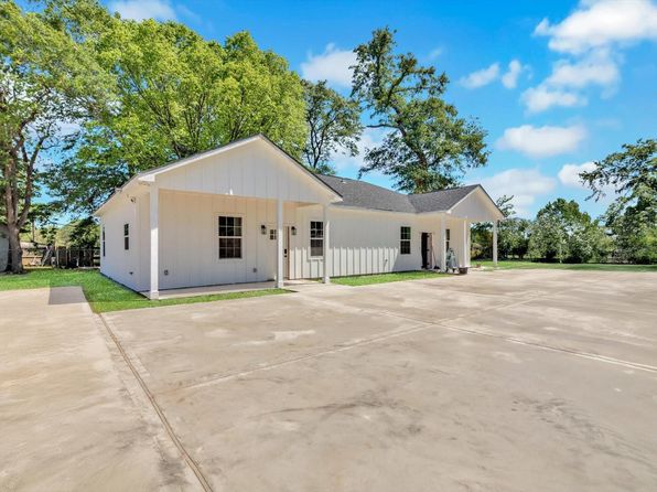 205 Charles St, Cleveland, TX 77327