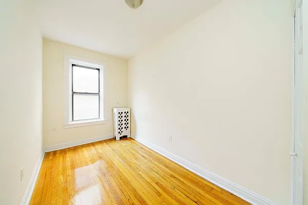 Rented by Douglas Elliman | media 18