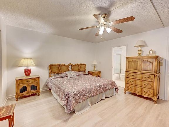 4th image of 2102 Lucaya Bend #H2