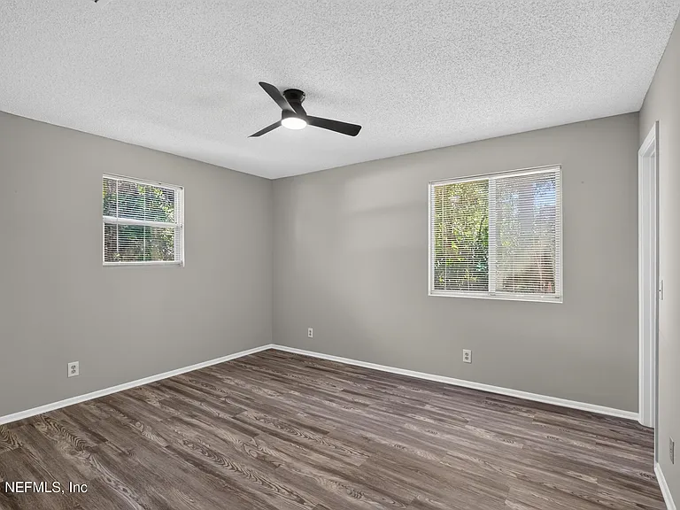 417 S Pine Ave — Photo 38