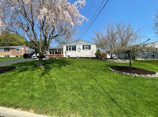 428 Wilshire Dr, Cleona, PA 17042