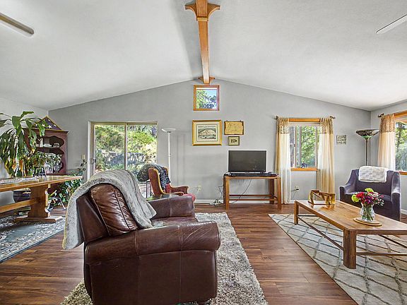 5th image of 5366 Pioneer Rd