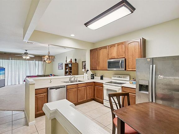 4th image of 1540 FLORENTINO LANE