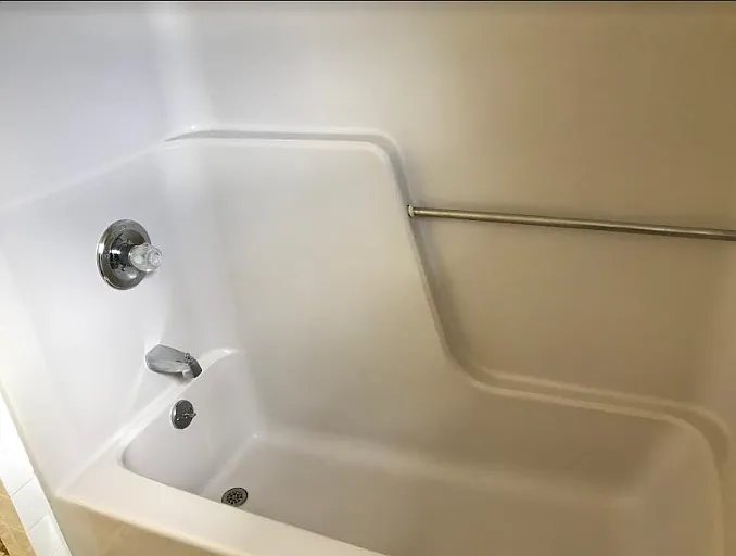 1 bed, $1,300 — Photo 4