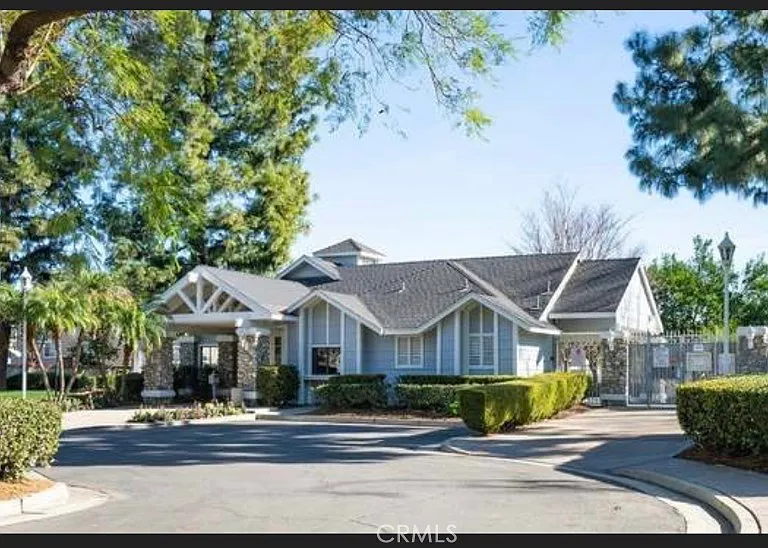 2708 Blue Fox Dr — Photo 27
