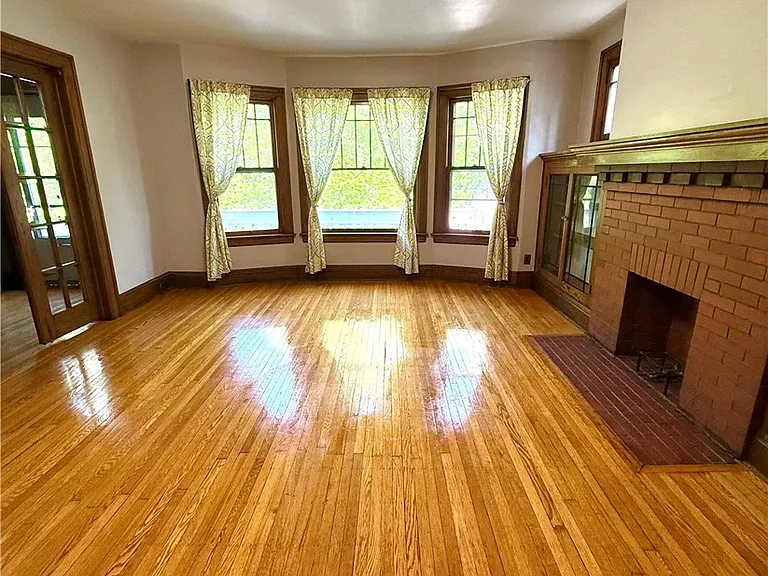 118 Ashland Ave — Photo 6