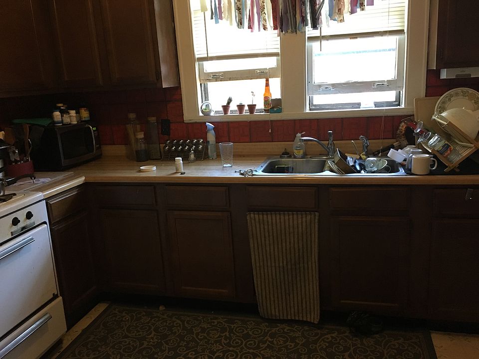 2nd image of 639 Park Ave #1