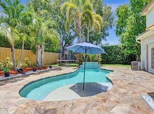 11590 S Open Ct, Cooper City, FL 33026