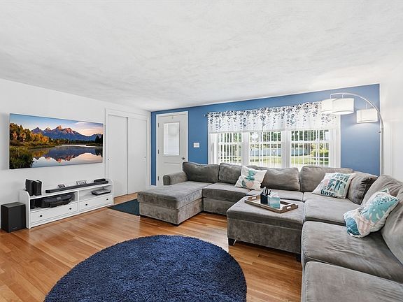 3rd image of 3 Magna Vista Dr