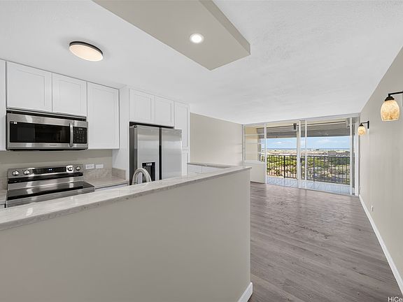 3rd image of 3161 Ala Ilima St APT 1906