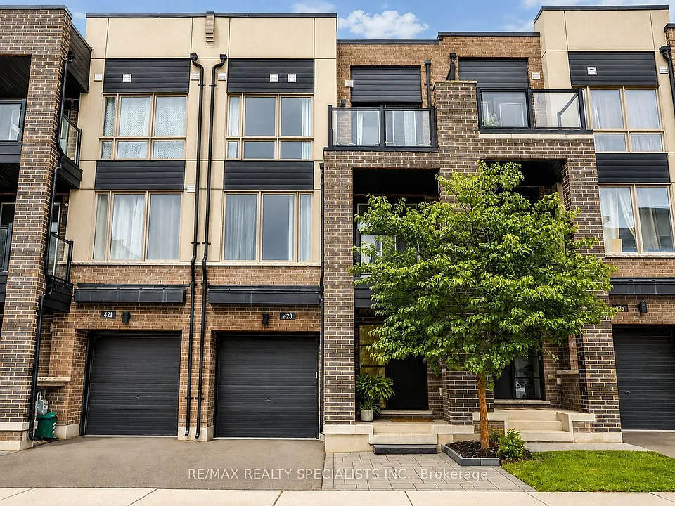 423 Rockwell Cmn