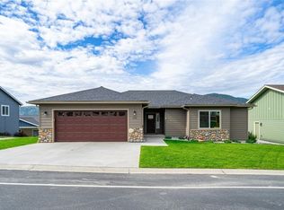 608 Havenwood Dr, Manson, WA 98831