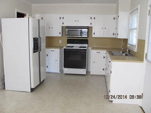 3 bed, 1500 sqft, $1,650 — Photo 3