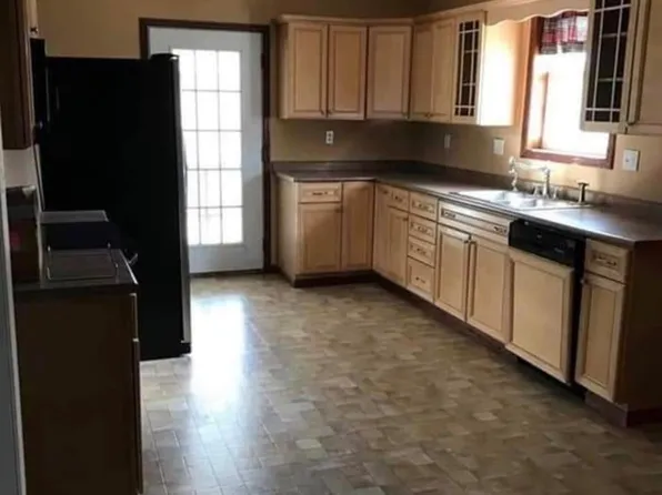 103 N Cadwell Ave APT A, Eagle Grove, IA 50533