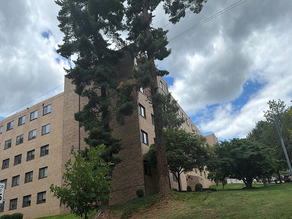 2nd image of 8601 Manchester Rd APT 516