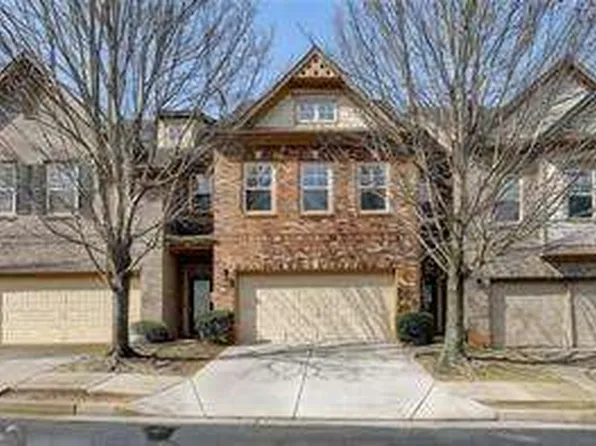 979 Parkside Wood Ct, Lawrenceville, GA 30043