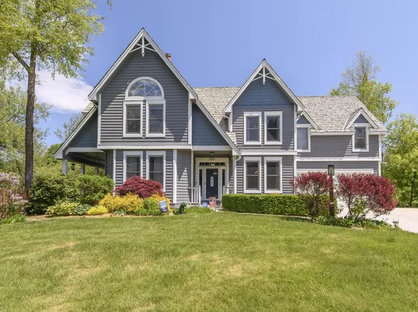 5201 Hunt Club ROAD E E, Wind Point, WI 53402
