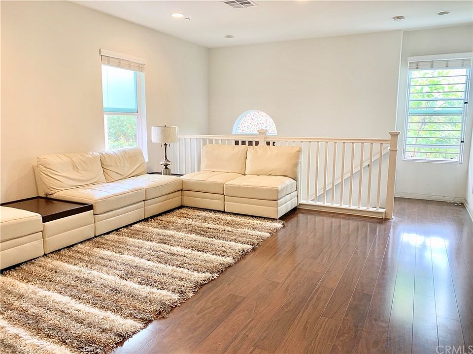 1st image of 656 W Huntington Dr #1