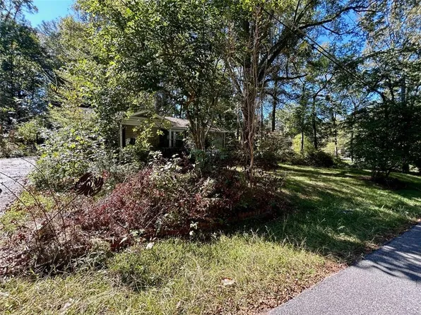5711 Dogwood Cir, Austell, GA 30168