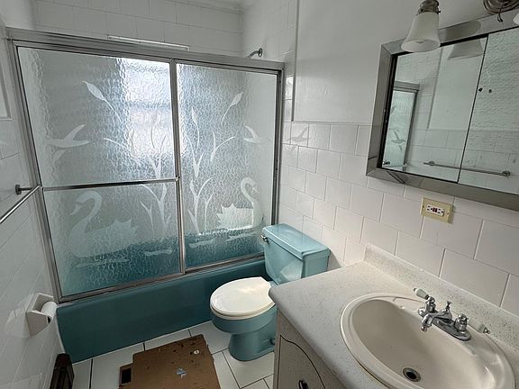 2nd image of 830 Atlantic Ave #1