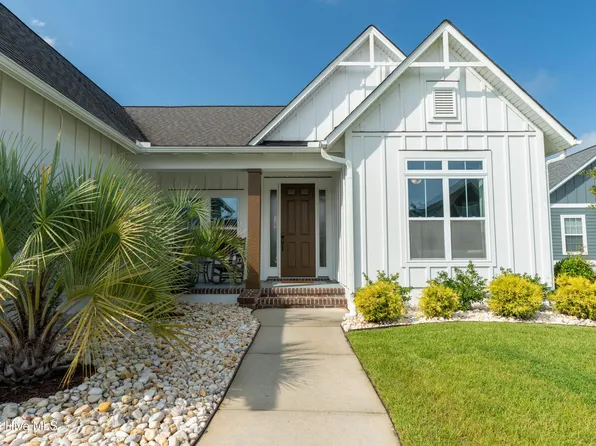 404 Summerhouse Drive, Holly Ridge, NC 28445