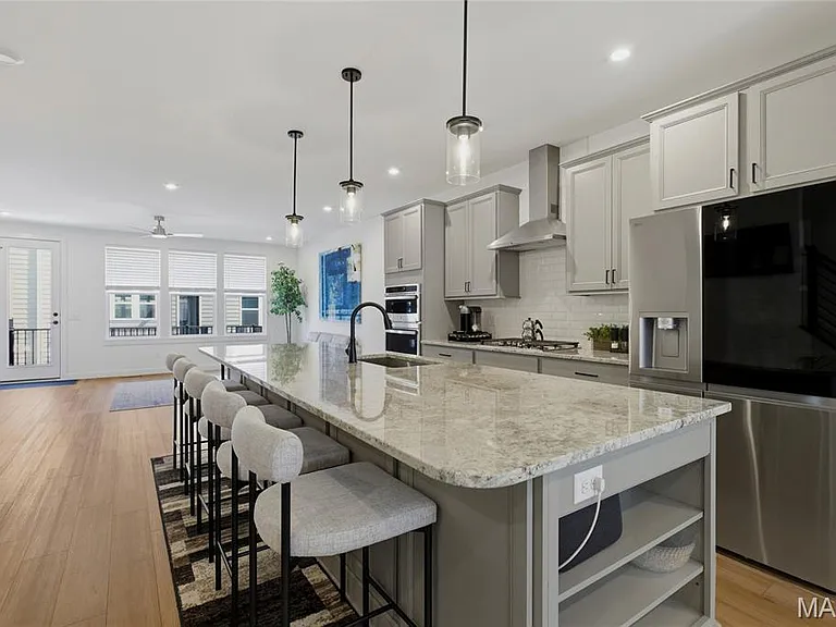 8924 Gateway Cir — Photo 14