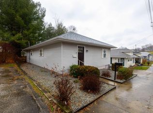 1013 R St, Bedford, IN 47421