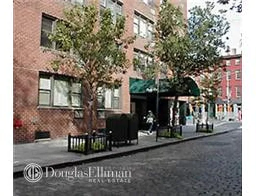 Sold by Douglas Elliman | media 26