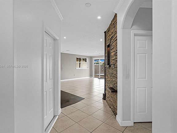 4th image of 11258 NW 47th Ln