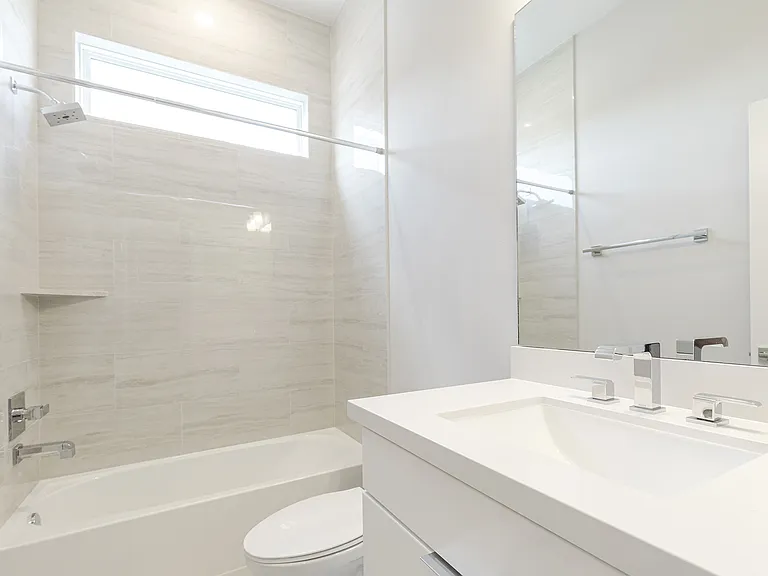 5811 Fairdale Ln — Photo 19