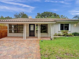 1705 SW 13th Ct, Fort Lauderdale, FL 33312