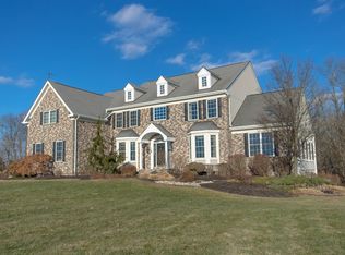 31 Sienna Cir, Ivyland, PA 18974