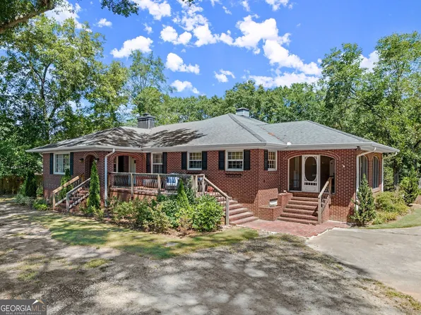 296 6th Ave, Winder, GA 30680