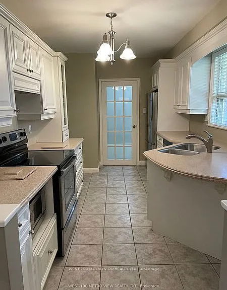 48 N Forster Park Dr — Photo 3