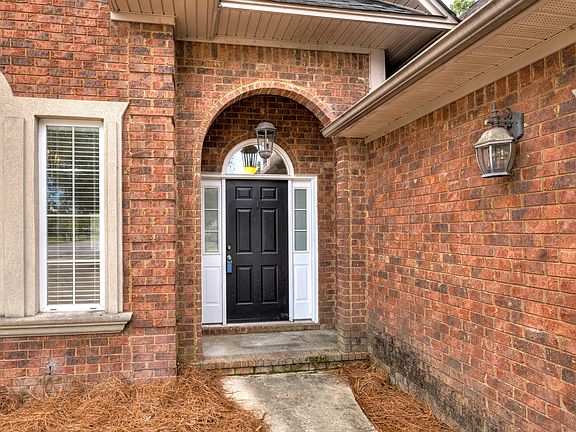 3rd image of 1825 Beachforest Way