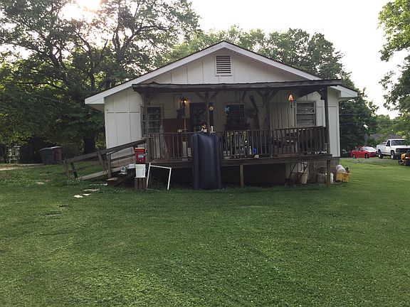 2nd image of 3516 Martin Ave