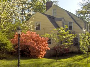 242 Steele Rd, West Hartford, CT 06117