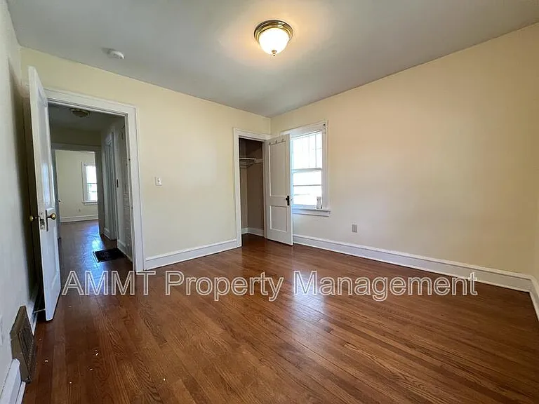 421 19th St NE — Photo 28