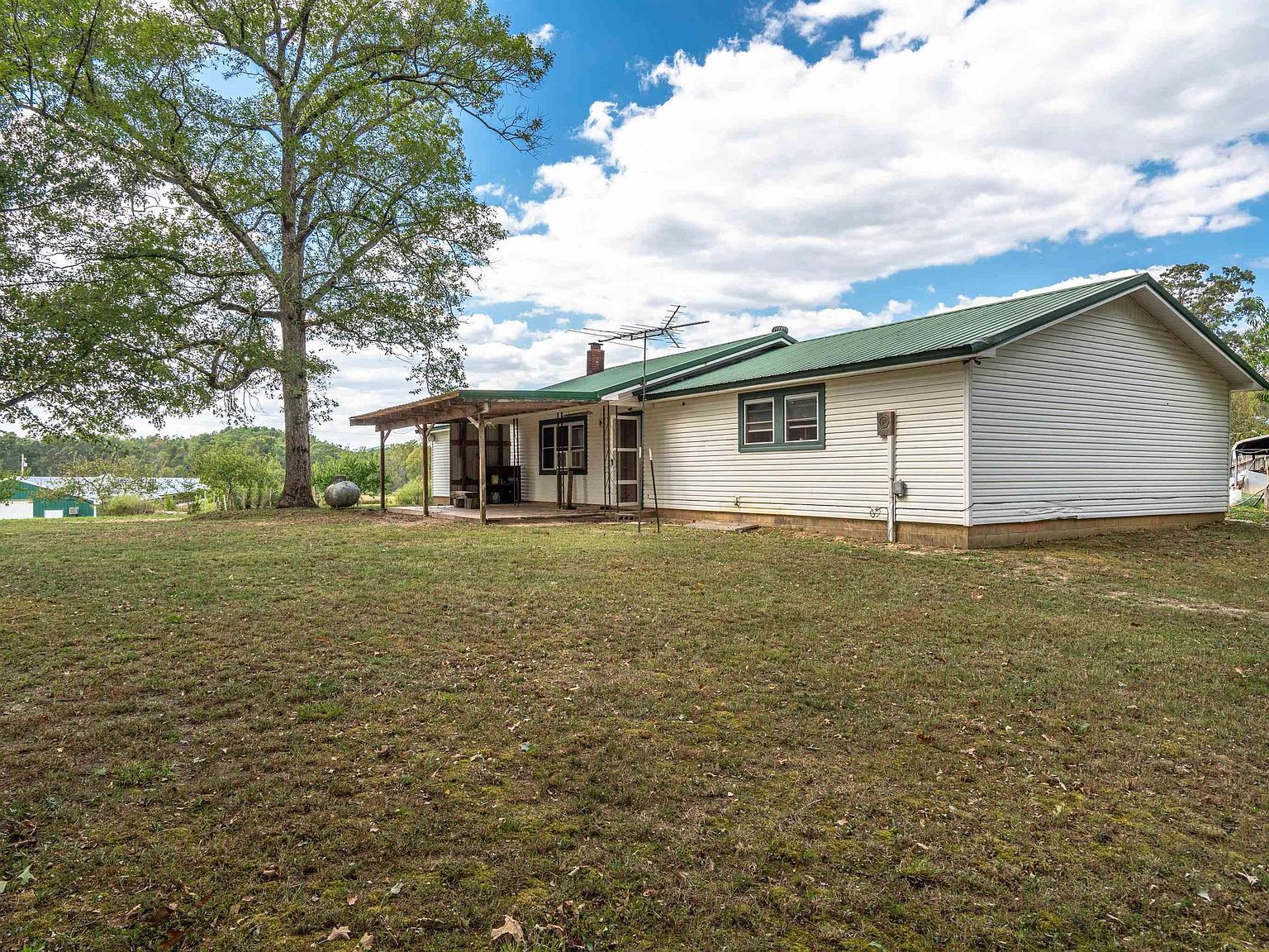 268 N Miles Rd, Bonnerdale, AR 71933 | MLS #23032493 | Zillow