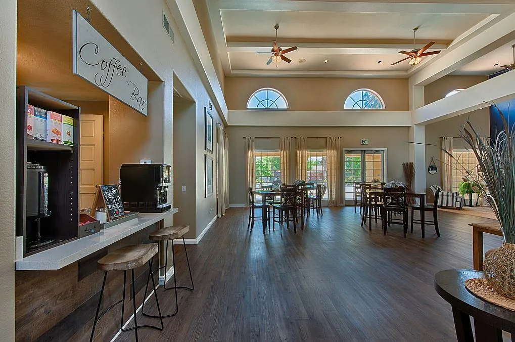Oasis Townhomes — Photo 2