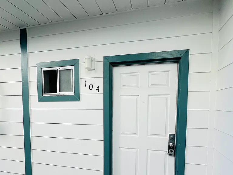11738 Mayfield Ave #104 — Photo 5