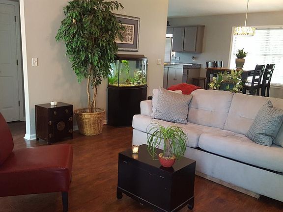 3rd image of 8588 Waccamaw Ct