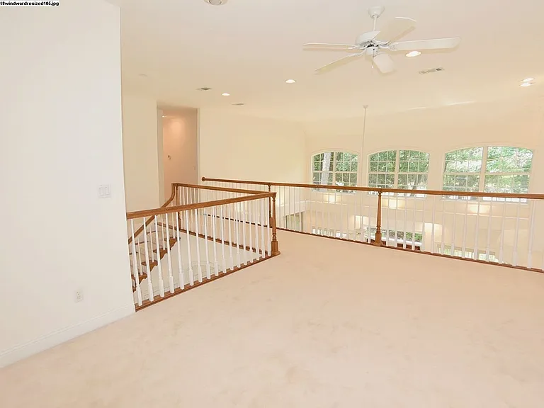 218 Windward Cv E — Photo 18