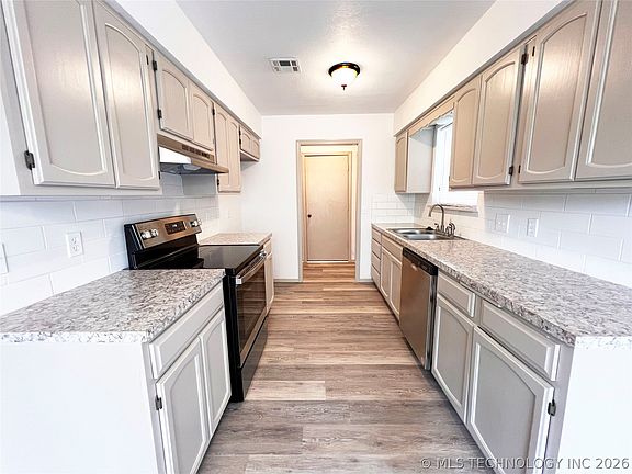 5th image of 6717 S Saint Louis Ave