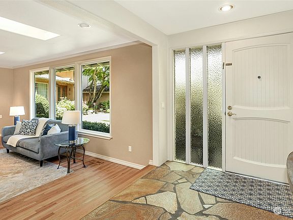 4th image of 12619 SE 51st Place